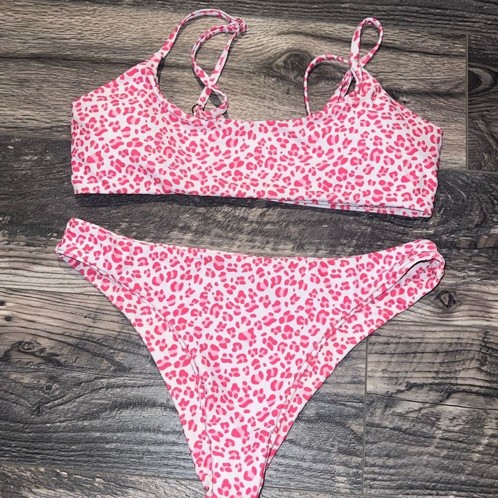 Swim suit
